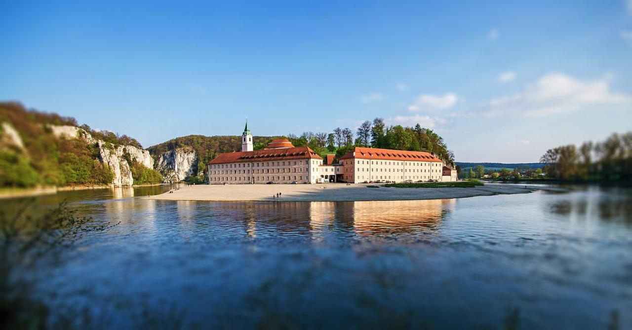 Gaestehaus St. Georg - Weltenburger Klosterbetriebe Gmbh Келхайм Екстериор снимка