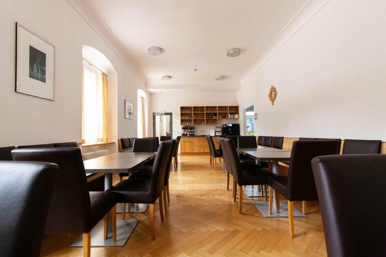 Gaestehaus St. Georg - Weltenburger Klosterbetriebe Gmbh Келхайм Екстериор снимка