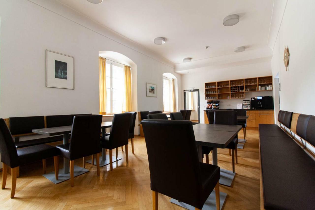 Gaestehaus St. Georg - Weltenburger Klosterbetriebe Gmbh Келхайм Екстериор снимка